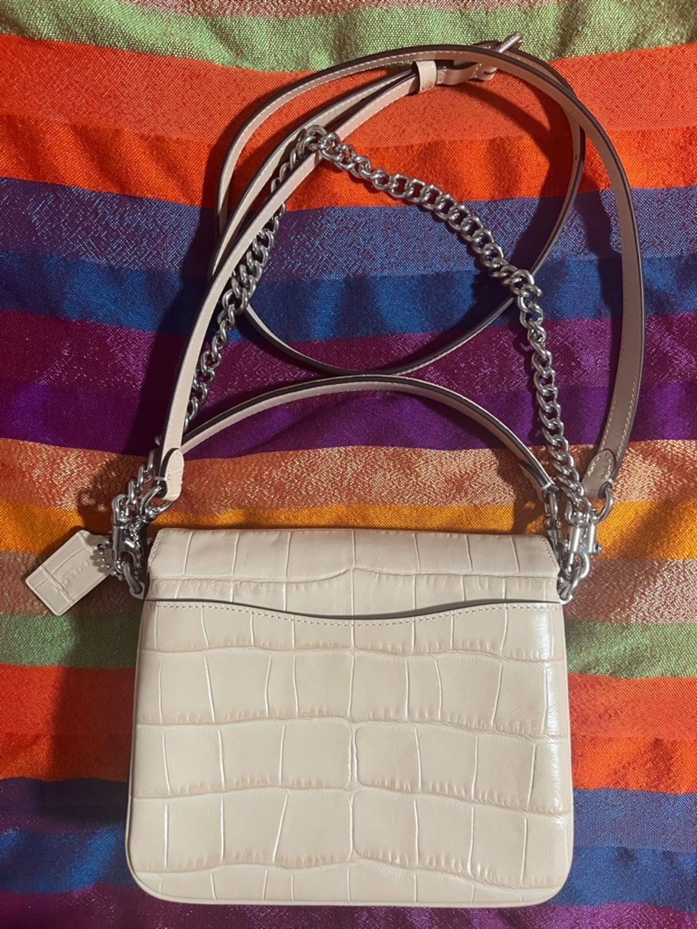New Unused Coach Cassie Crossbody 19
White/cream croc-embossed leather - Picture 3 of 10